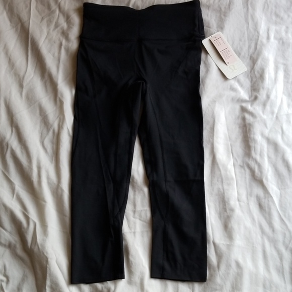 Lululemon - Picture 6 of 8